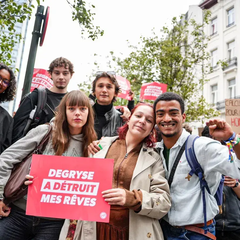Motion relative à l’augmentation du minerval dans l’enseignement supérieur et à ses conséquences pour la Haute École de la Ville de Liège