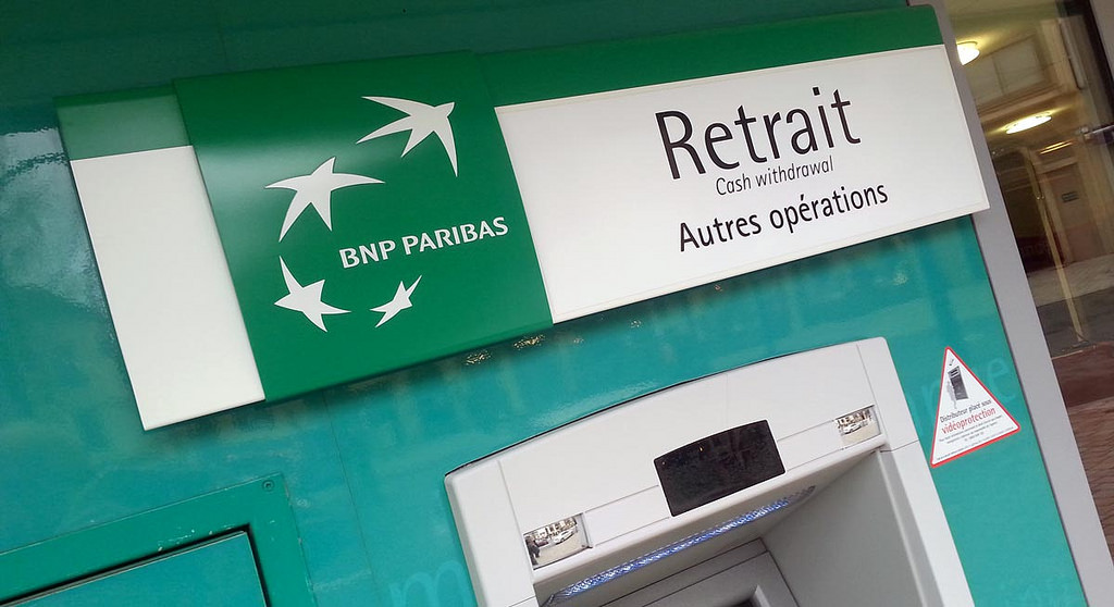 BNP-Paribas célèbre ses bénéfices en fermant une énième agence bancaire en Outremeuse