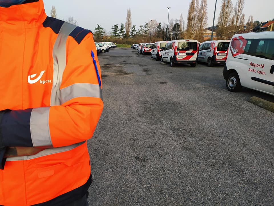 Grève chez bpost Liège : des millions pour les actionnaires, du boulot en plus pour les postiers ?